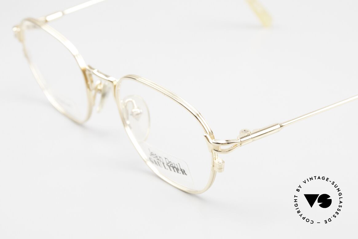 Jean Paul Gaultier 55-3182 Vergoldete Titanium Brille, ungetragen (wie alle unsere 1990er Designer-Brillen), Passend für Herren und Damen