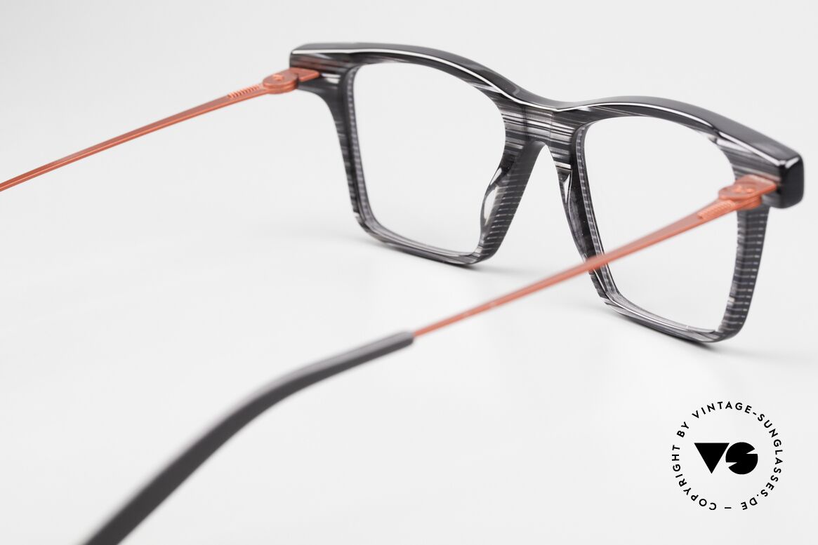 Theo Belgium Peruna Crazy Brille Eckiger Style, ungetragen; wie alle unsere vintage Theo Brillen, Passend für Herren und Damen