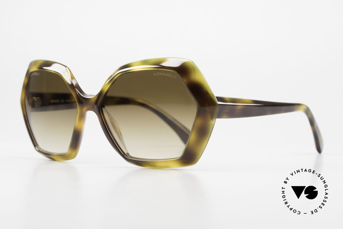 Chanel 5367 Oversized Design Damenbrille, entspiegelte Sonnengläser mit Verlauf; 100% UV prot., Passend für Damen