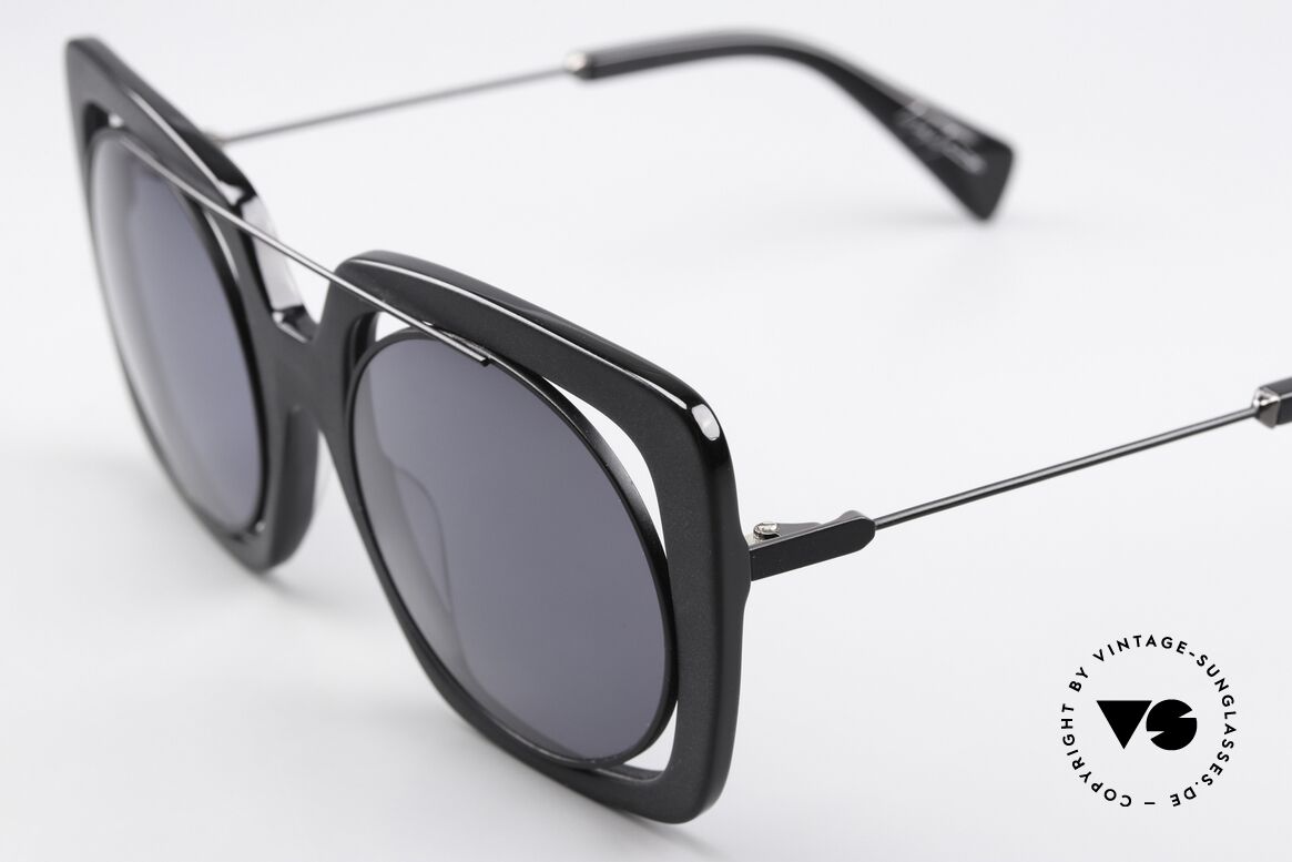 Yohji Yamamoto YY7009 Oversized Brille Avantgarde, ausdrucksstarke Designer-Sonnenbrille mit Charakter, Passend für Damen
