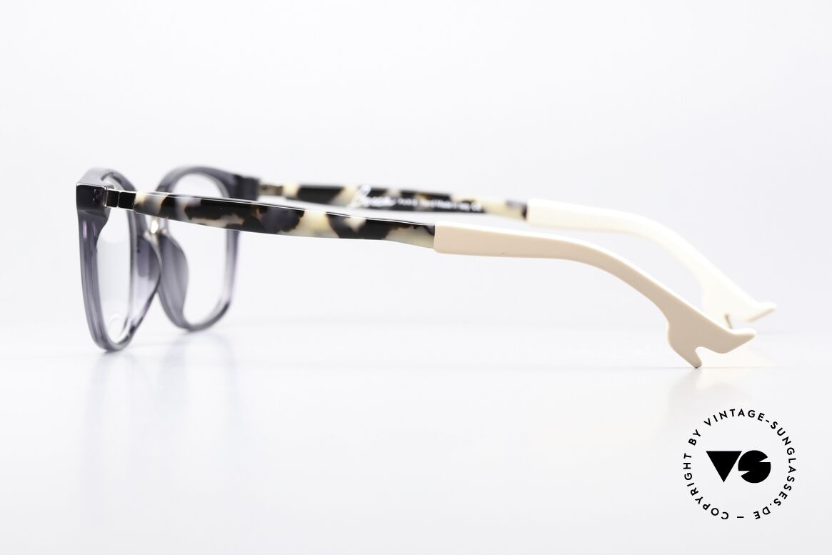 Face a Face Bocca Walk 1 Die Brille Passend Zum Schuh, und die Bügelenden tragen sehr stilvolle Schuhe, Passend für Damen