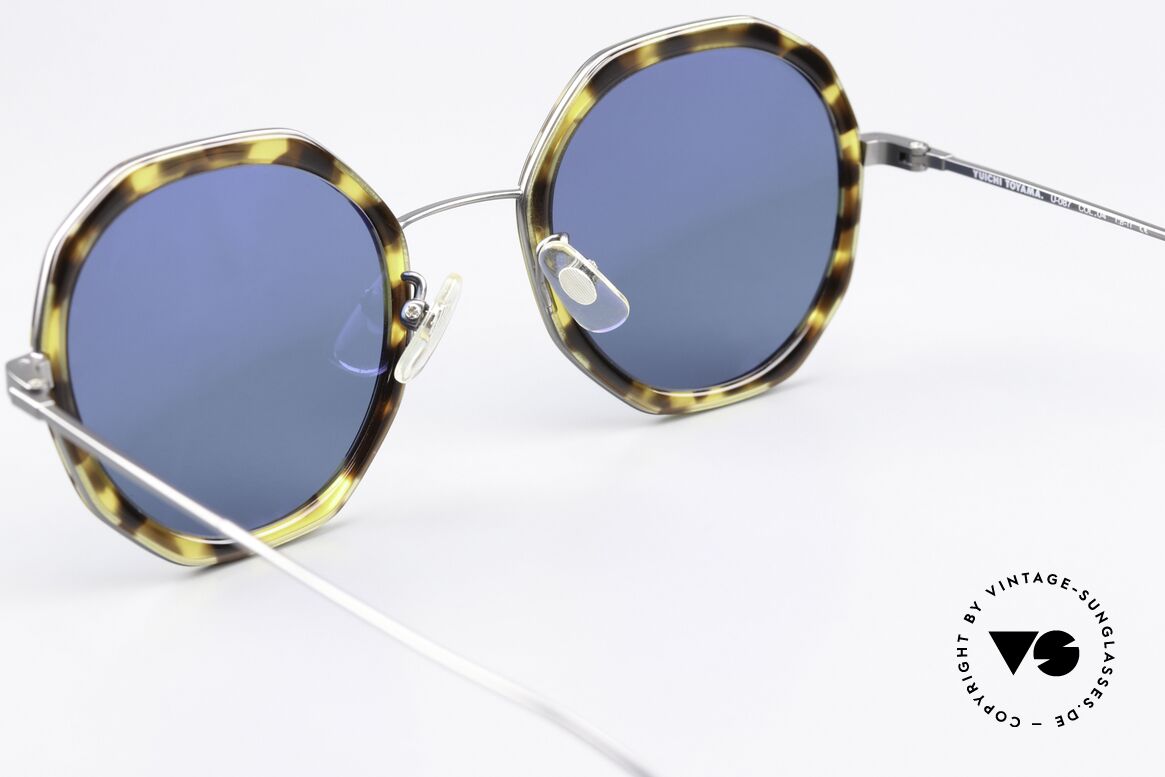 Yuichi Toyama K.Kelly Neuneckige Sonnenbrille, Größe: medium, Passend für Herren und Damen
