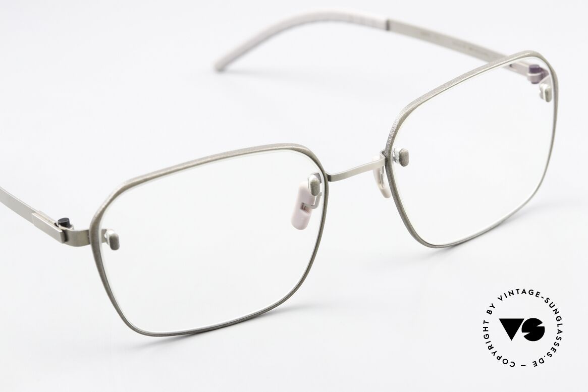 Götti Perspective Bold01 Randlos Mit Starken Konturen, ungetragenes Designerstück mit Hartetui, Gr. 51/17, Passend für Herren und Damen