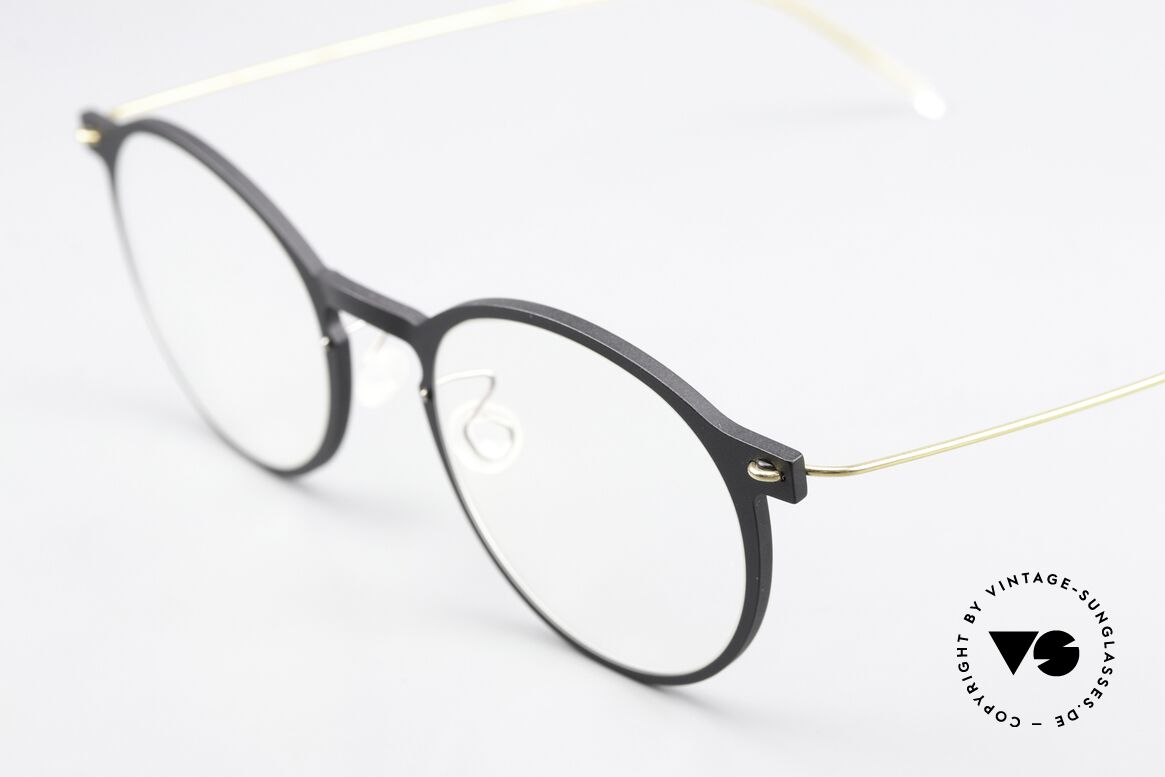 Lindberg 6541 NOW Mattschwarz Und Mattgold, sehr hochwertiges Compositematerial mit Titanbügeln, Passend für Herren und Damen