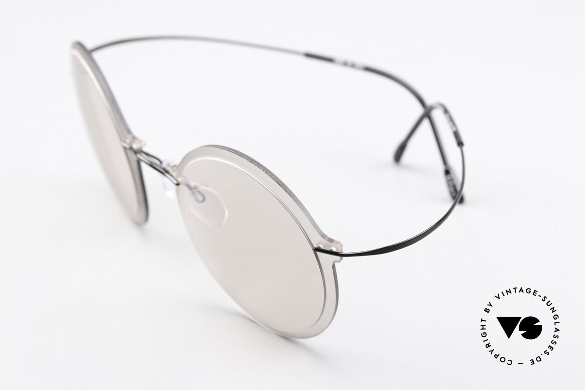 Silhouette 9908 Wes Gordon Designerbrille, wiegt daher auch nur 11 Gramm; in 'Nude Brown', Passend für Herren und Damen