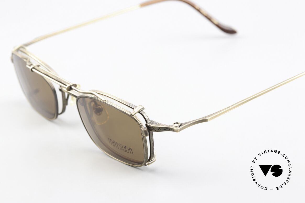 Matsuda 10133 Clip On Brille 90er Titan, Rahmen mit viel Liebe zum Detail; aufwändige Gravuren, Passend für Herren und Damen
