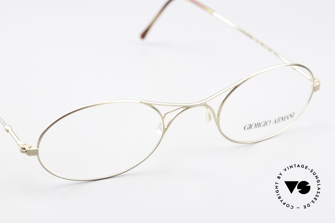 Giorgio Armani 229 43mm Schubert Brille von Armani, sehr puristisch: einfache 'Drahtbrille' mit einem X-Steg, Passend für Herren und Damen