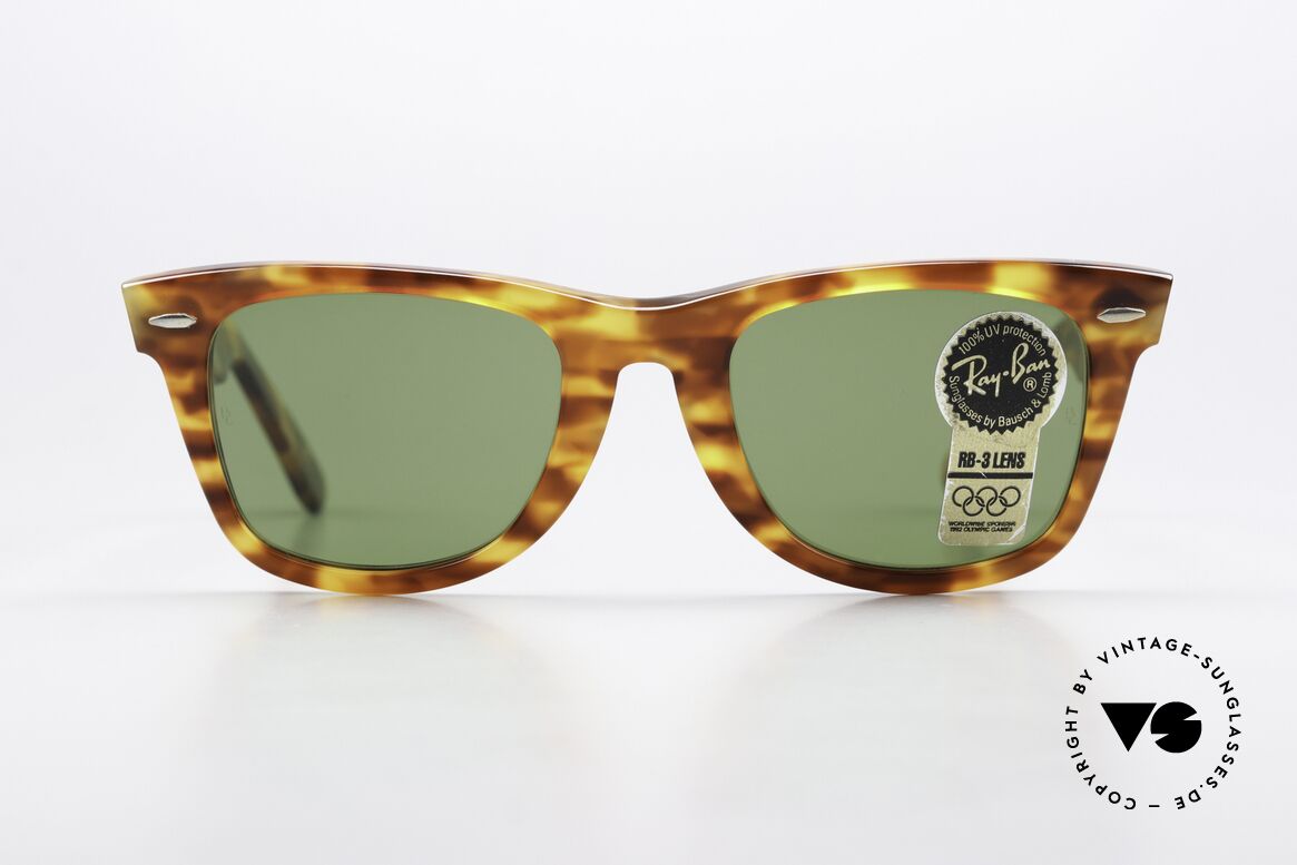 Ray Ban Wayfarer I Limited Serie Brillenklassiker, in den 80ern getragen v. Don Johnson in 'Miami Vice', Passend für Herren und Damen