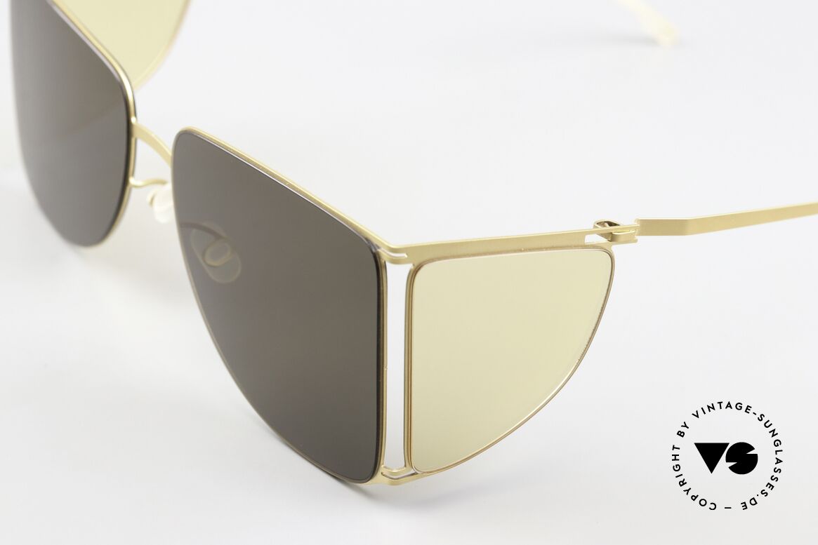 Mykita Helmut Lang HL002 Avantgarde Zusammenarbeit, col. 873: frosted gold/jelly yellow + raw brown lens, Passend für Herren und Damen