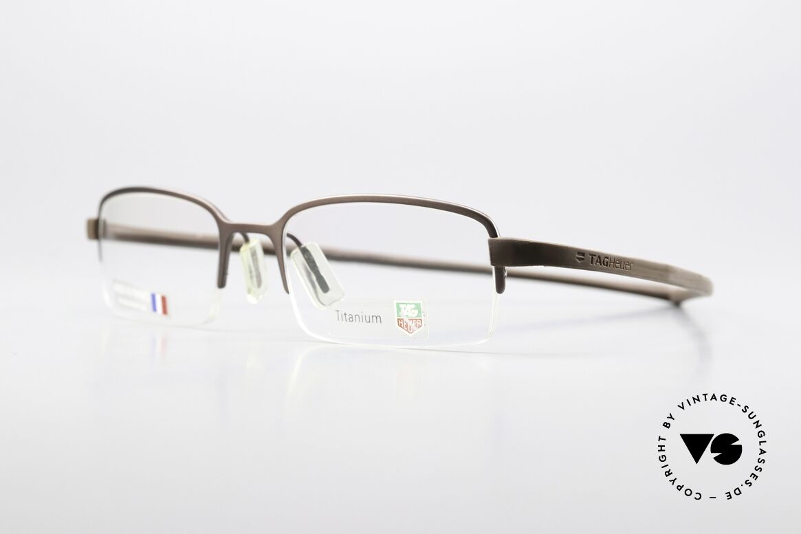 Tag Heuer 3203 Reflex Titaniumbrille Halb Randlos, formbare "Racing" Bügel aus Elastomer-Gummi, Passend für Herren