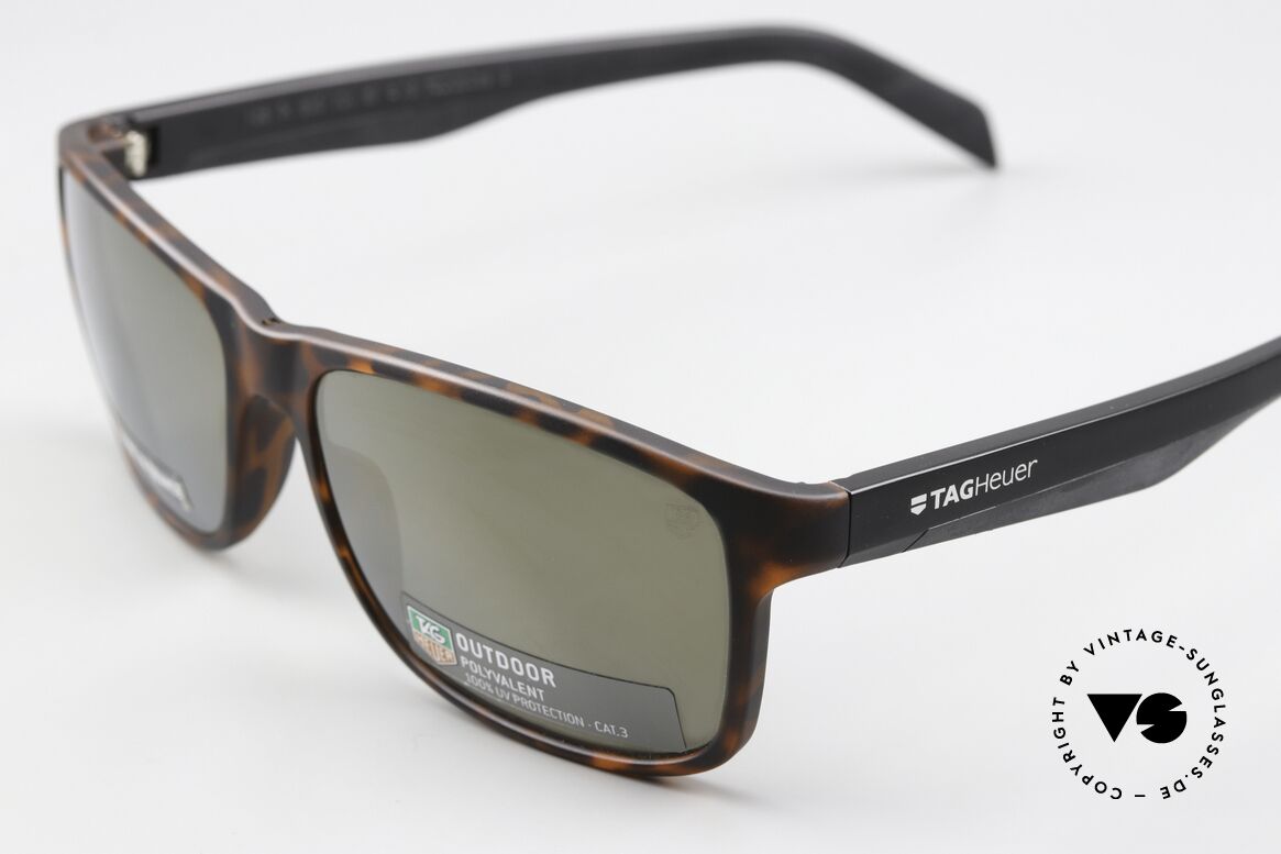 Tag Heuer 583 Sportsonnenbrille Polycarbonate, ideal für einen sportlicher und luxuriösen Lifestyle, Passend für Herren