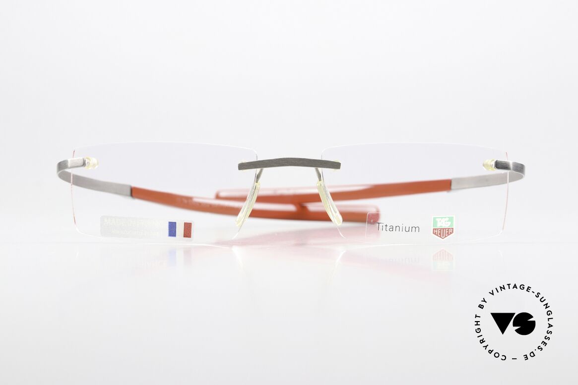 Tag Heuer 0302 Reflex Reflex Metallic Temples, Tag Heuer Brille TH 0302, color 002, Gr. 52-17, Passend für Herren
