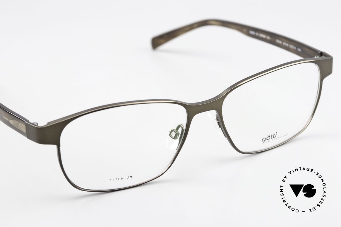 Götti Odin Titan Brille Made In Japan, ungetragenes Designerstück von 2016, mit Hartetui, Passend für Herren und Damen
