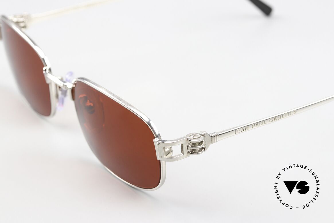 Jean Paul Gaultier 55-6107 90er Mode Accessoire Crazy, 2. hand; neuwertig mit verrückten 3D roten Gläsern, Passend für Herren und Damen