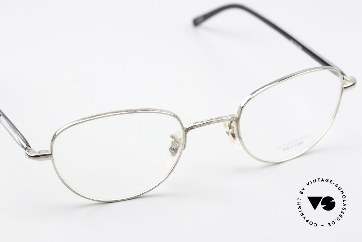 Oliver Peoples OP636 90er Brille Made in Japan, ungetragen (wie alle unsere vintage O. Peoples Brillen), Passend für Herren und Damen