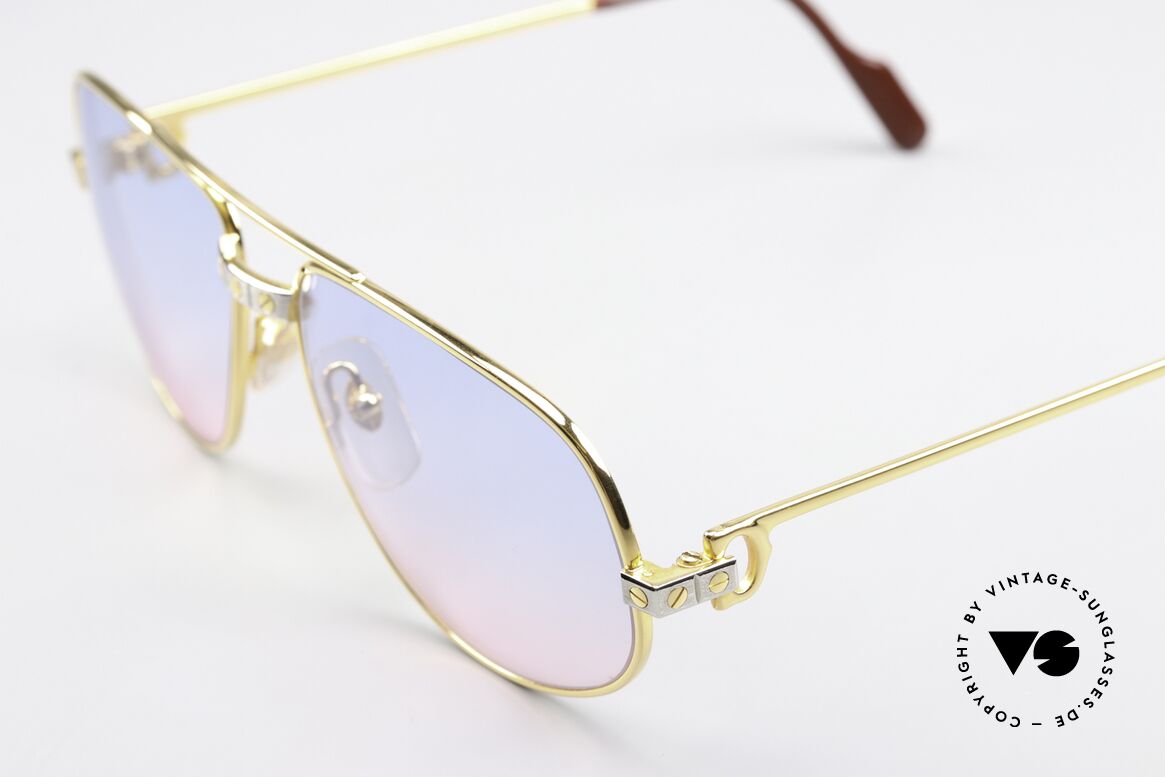 Cartier Romance Santos - M Gläser in Babyblau Zu Pink, neue Sonnengläser in "babyblau-pink" Verlauf; 100% UV, Passend für Herren und Damen