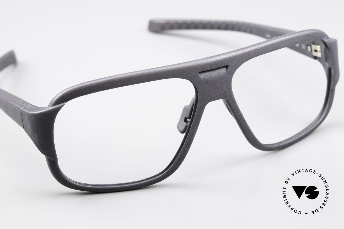 Götti Aho Dimension Serie Herrenbrille, ungetragenes Designerstück von 2019, mit Hartetui, Passend für Herren