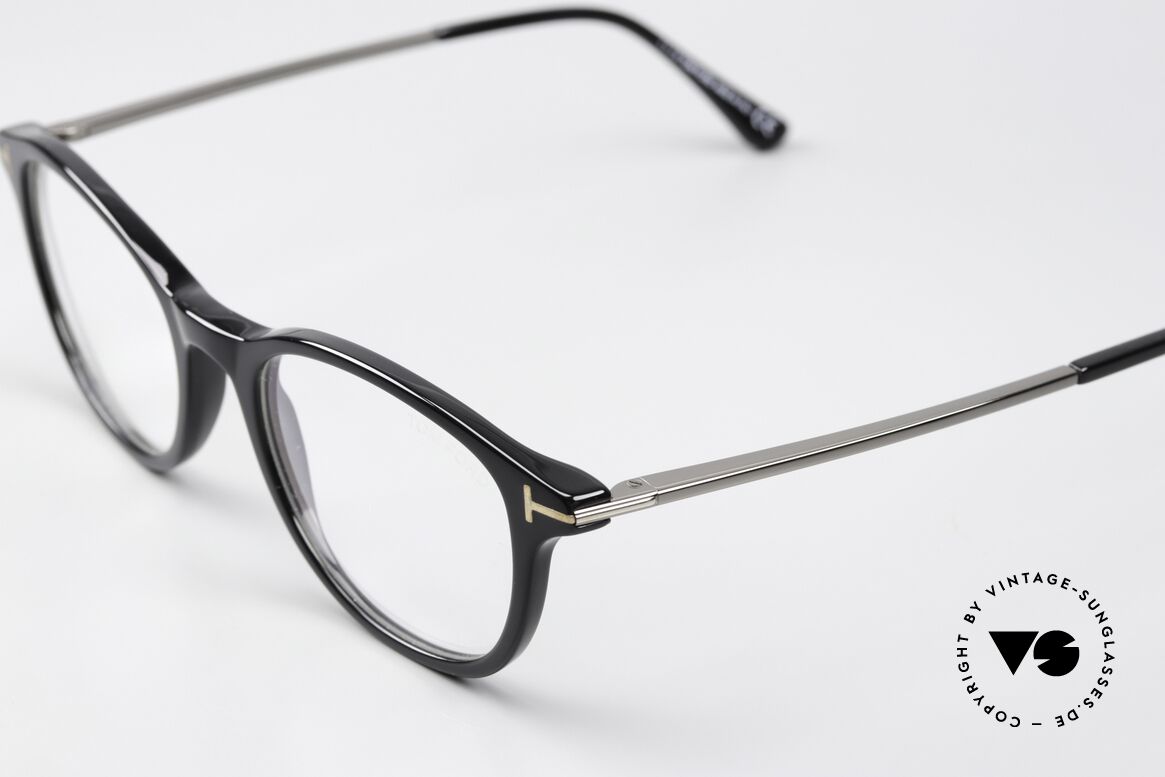 Tom Ford TF5553 Damenbrille Federscharnier, ein ungetragenes Original der 2019er TF Kollektion, Passend für Damen