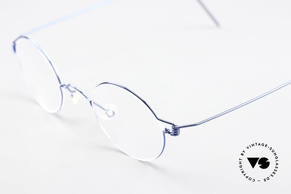 Lindberg Corona 42 Air Titan Rim Runde Brille In Blau Metallic, extrem stabile Fassung, flexibel & elastisch, und nur 3g, Passend für Herren und Damen