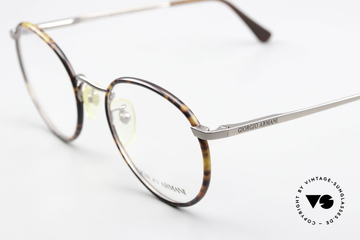 Giorgio Armani 145 Brillenklassiker 80er Jahre, wahre 'Gentlemen-Brille' in fühlbarer Spitzen-Qualität, Passend für Herren