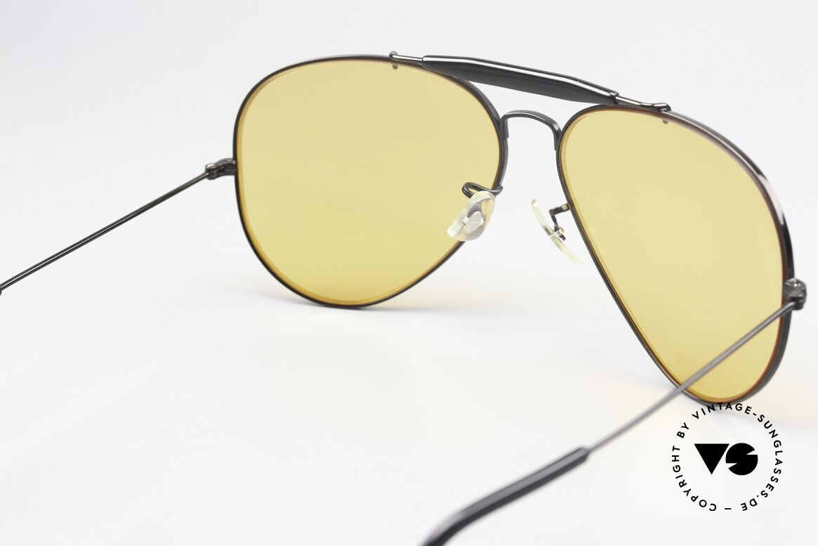 Ray Ban Outdoorsman II Ambermatic Changeable, TOP-Verarbeitung mit der bekannten B&L Gravur, Passend für Herren und Damen