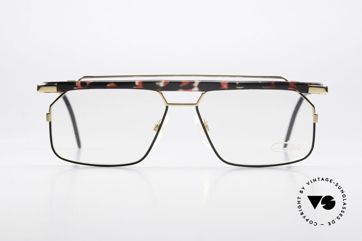 Cazal 752 Noch Designed By Cari Zalloni, sehr markante CAZAL Herren-Brille von 1993/1994, Passend für Herren