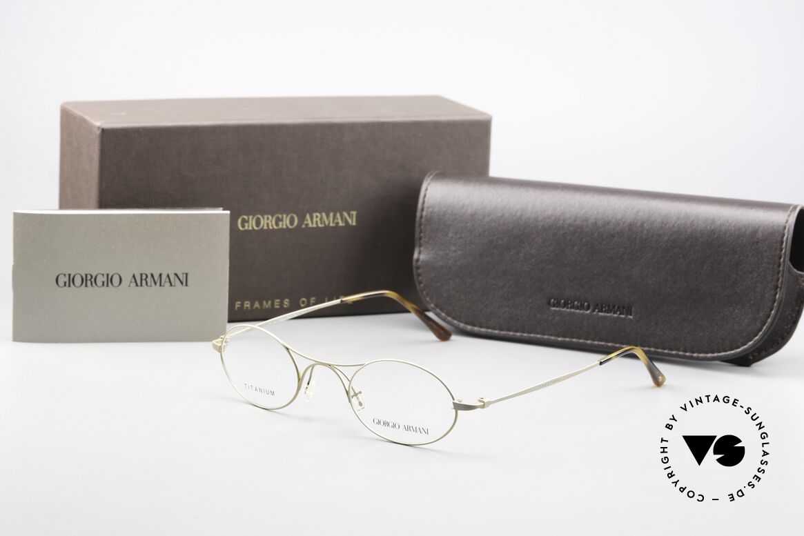 Giorgio Armani 229 AR5027 Die Armani Schubert Brille, daher enorm komfortabel (nur 8g); zudem GOLD-Plated, Passend für Herren und Damen