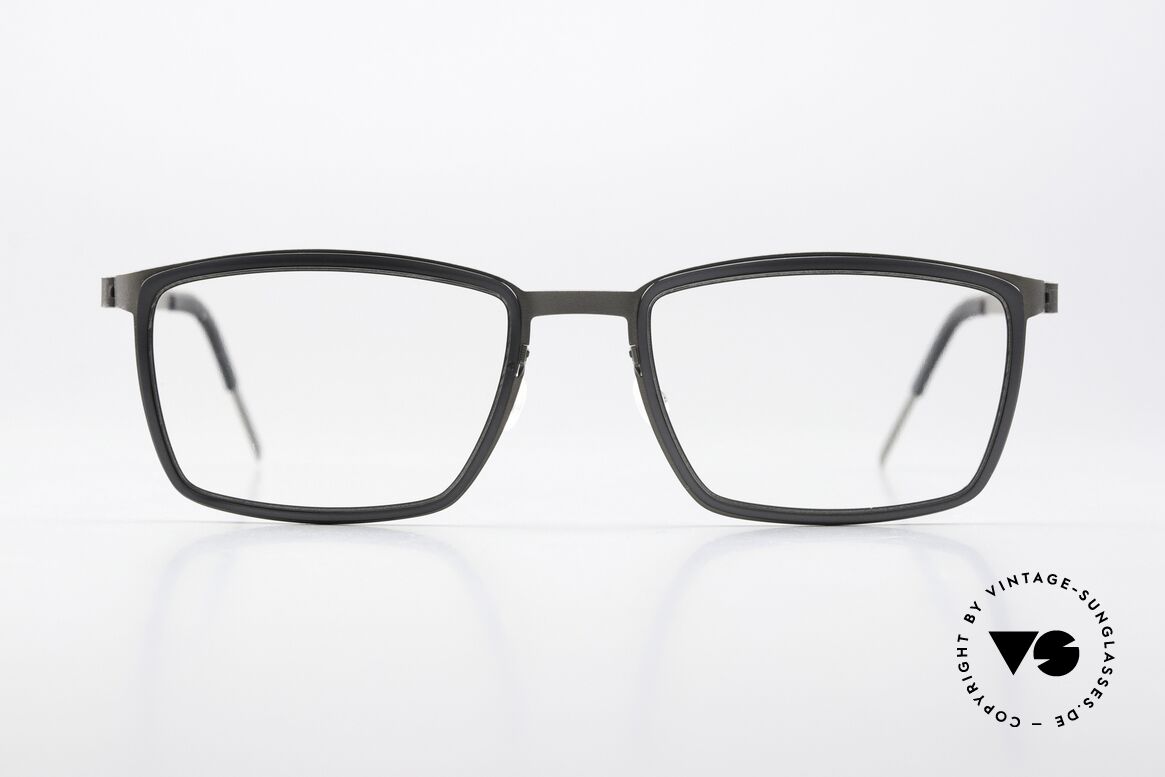 Lindberg 9711 Strip Titanium Zeitlose Farbkombination, markante Lindberg Strip Titanium Brille für Gentlemen, Passend für Herren Lindberg 9711 Strip Titanium Zeitlose Farbkombination, markante Lindberg Strip Titanium Brille für Gentlemen, Passend für Herren