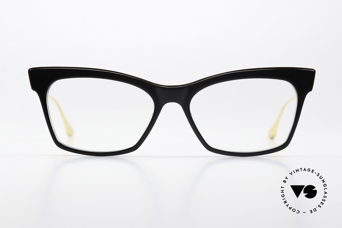 DITA Nemora Eckiges Cateye-Design Brille, eine grandiose Kombination von Titanium und Azetat, Passend für Damen