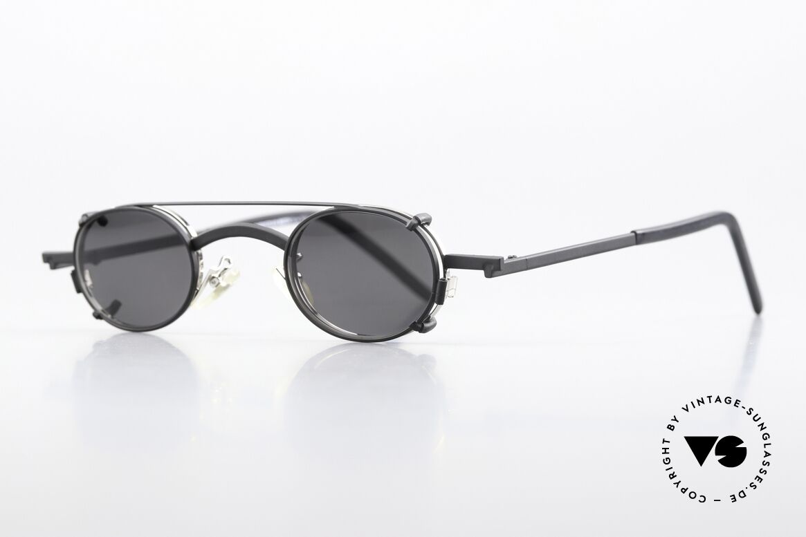 Christian Roth 2505 Oval Mit Schwarzem Clip On, ovale Metallbrille: Glashöhe 27mm, Glasbreite 37mm, Passend für Herren und Damen