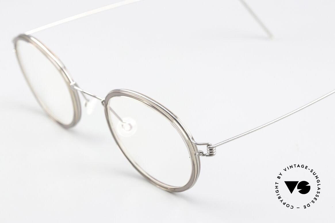 Lindberg Lex 45 Air Titan Rim Titaniumfassung Mit Inlays, markant veredelte Air Titanium Version mit Azetat-Rand, Passend für Herren und Damen