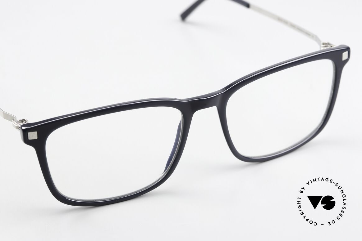 Mykita Kauko Dark Blue And Shiny Silver, ungetragenes Modell mit originalem Etui von Mykita, Passend für Herren und Damen