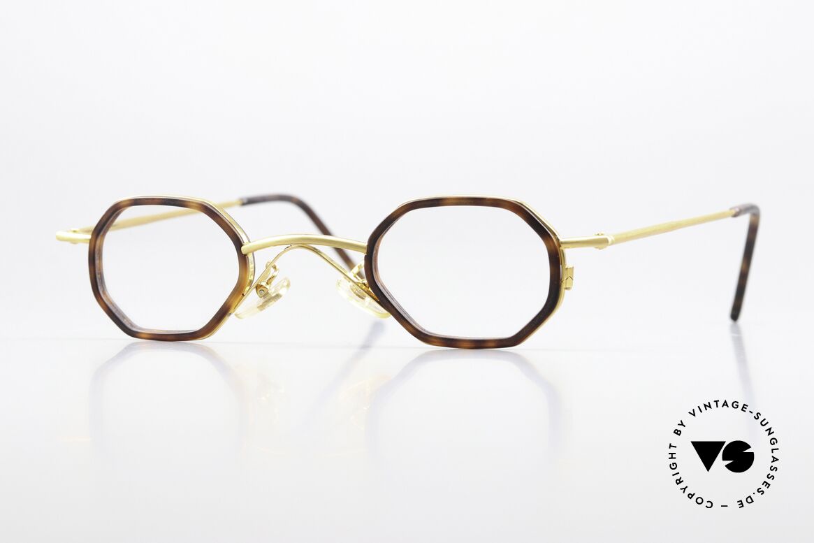 Christian Roth 2401 Eckige Brille Im Bauhaus Stil, KLEINE, ECKIGE Fassung von Christian Roth, NY, Passend für Herren und Damen
