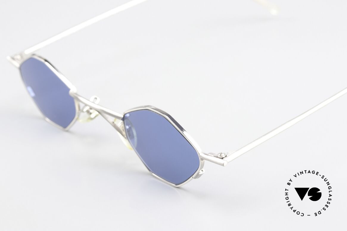 Christian Roth 2402 Achteck Sonnenbrille Silber, mit blauen Sonnengläsern (für 100% UV Protection), Passend für Herren und Damen