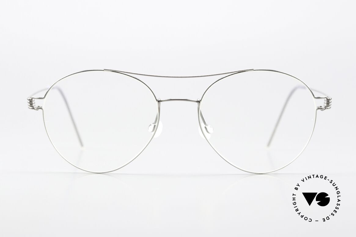 Lindberg Nomi 49 Air Titan Rim Weibliche Pilotenbrille, Modell Nomi in Größe 49-17, color P10 = silber poliert, Passend für Damen