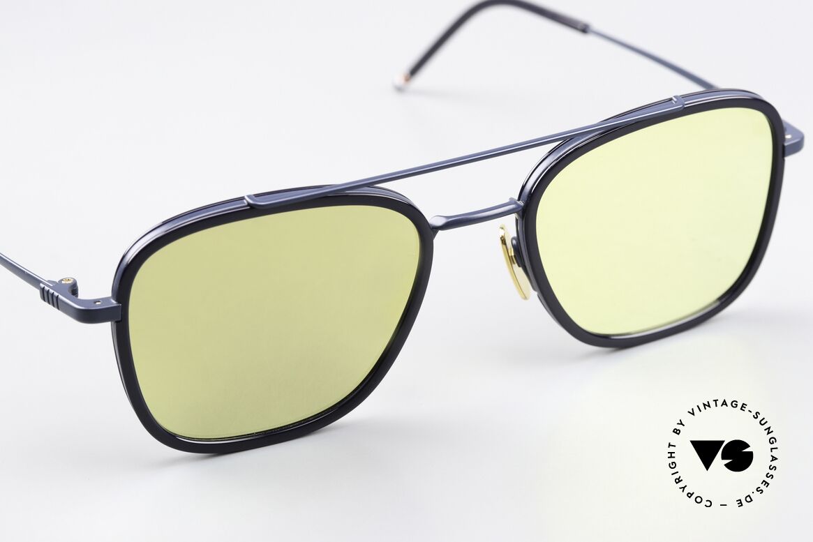 Thom Browne TBS800 Gold Verspiegelte Gläser, ein edles Designer-Accessoire für alle Mode-Liebhaber, Passend für Herren