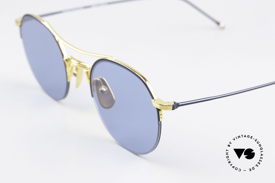 Thom Browne TB903 Titansonnenbrille Halbrand, Sonnengläser in marineblau, mit 100% UV Protection, Passend für Herren