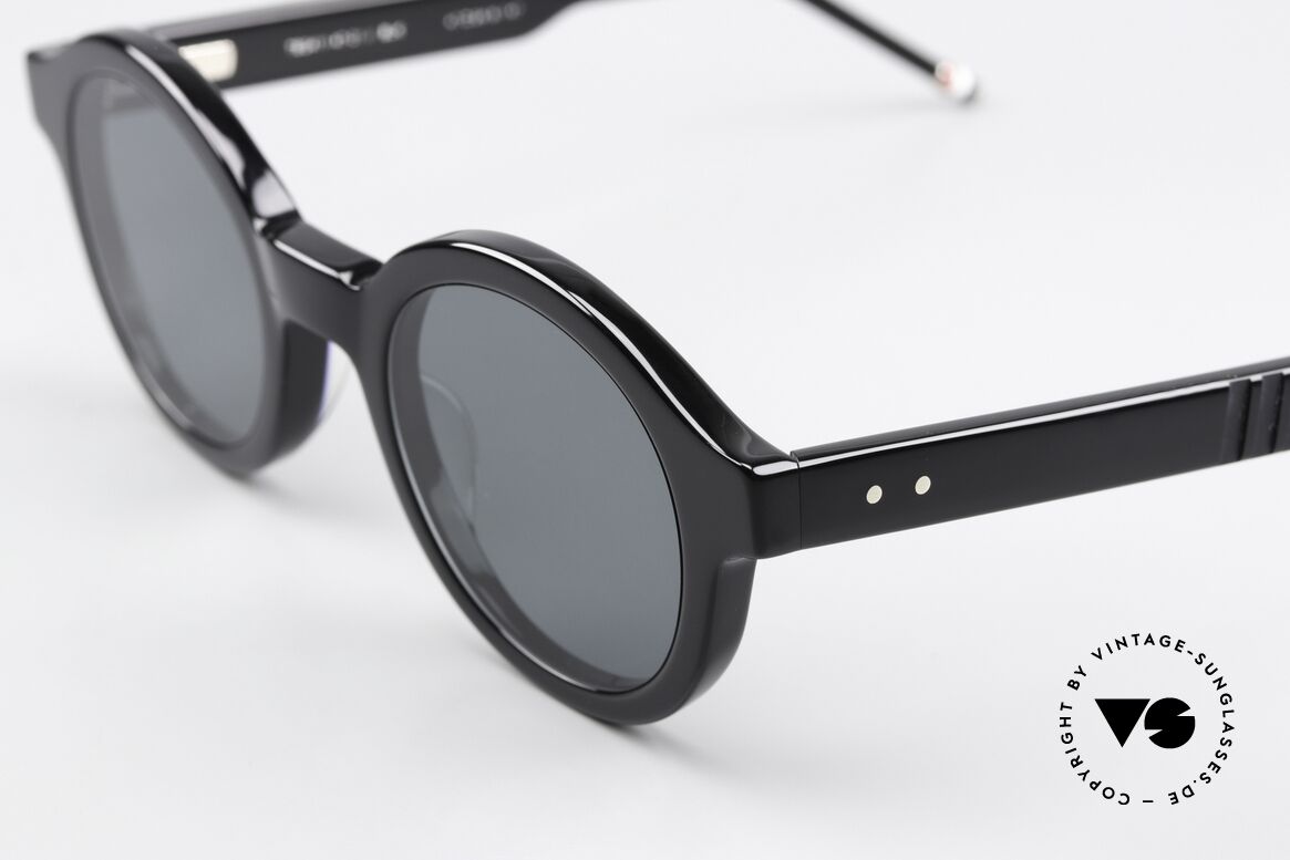 Thom Browne TBS411 Runde Azetat Sonnenbrille, entspiegelte graue Sonnengläser; 100% UV Protection, Passend für Herren