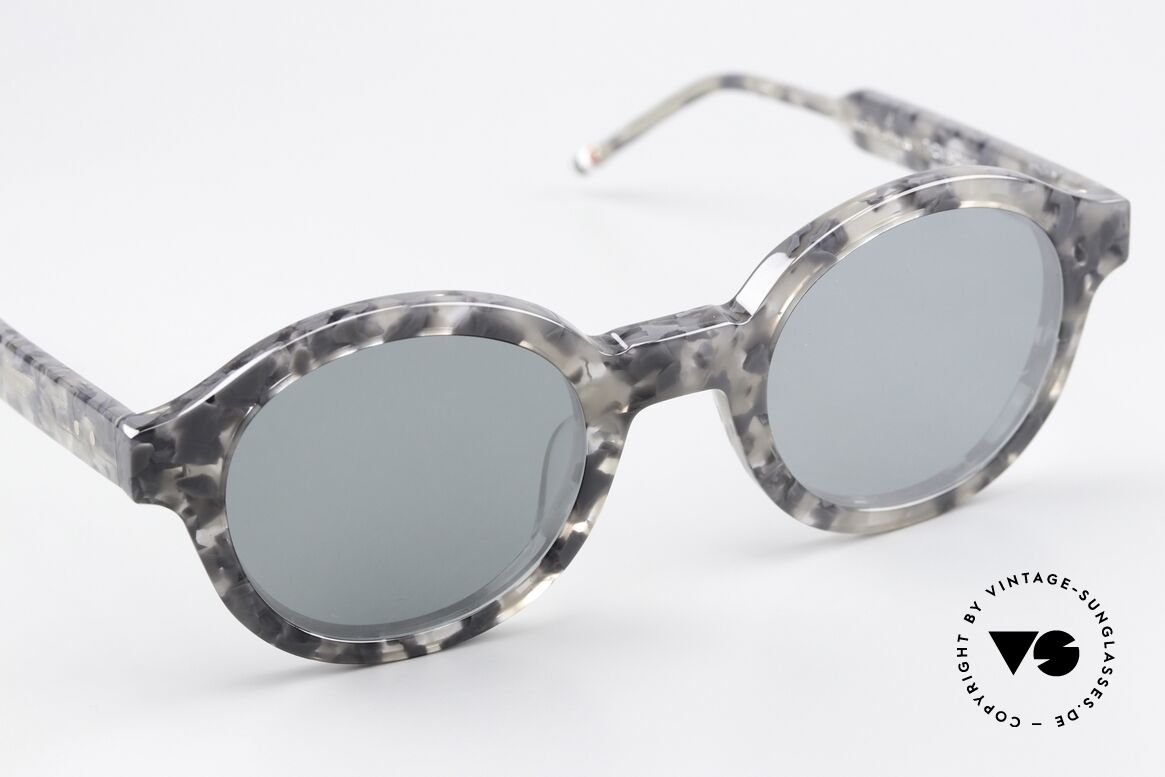 Thom Browne TBS411 Azetat Sonnenbrille Rund, ein edles Designer-Accessoire für alle Mode-Liebhaber, Passend für Herren