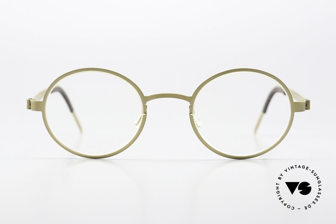 Lindberg 9587 Strip Titanium Runde Damen & Herrenbrille, Modell 9587, in Größe 43/21, Bügel 135 und Color GT, Passend für Herren und Damen