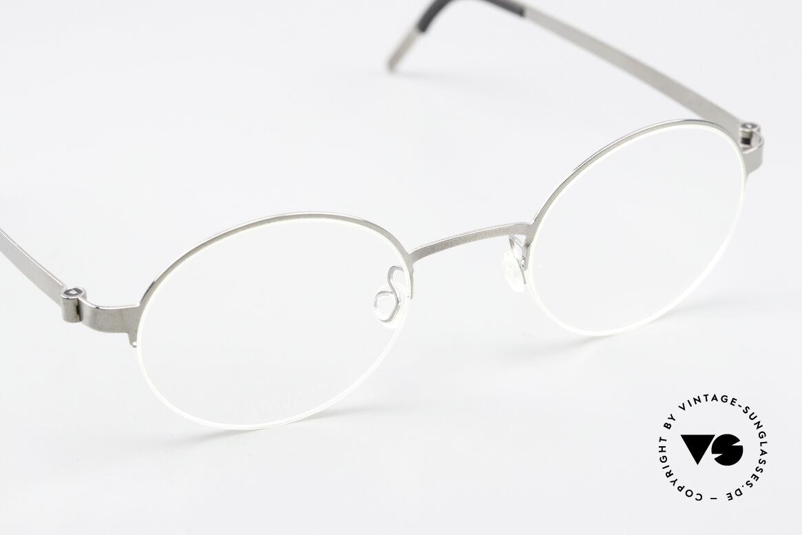 Lindberg 7413 Strip Titanium Runde Nylorbrille Silber, ungetragenes Designerstück mit original Lindberg Etui, Passend für Herren und Damen