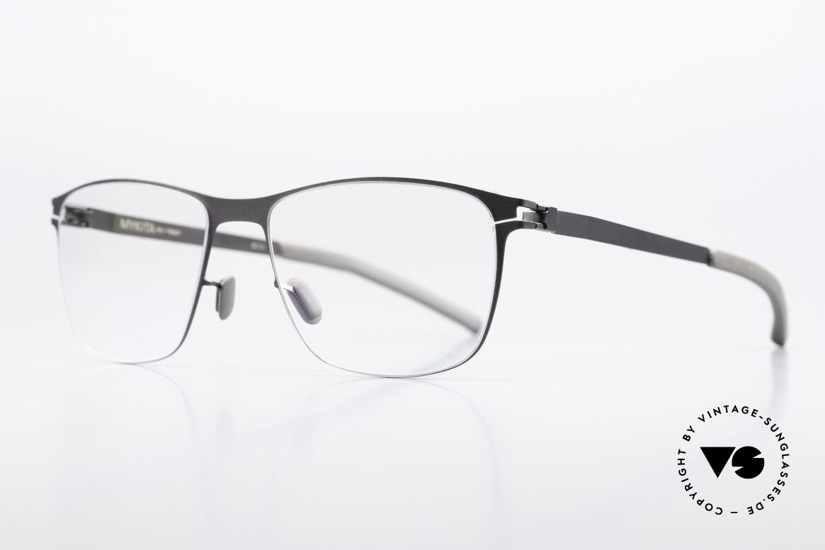 Mykita Arno Eckige Herrenbrille Graphite, Farbcode 012 = "Graphite" = eine graue Herrenbrille, Passend für Herren