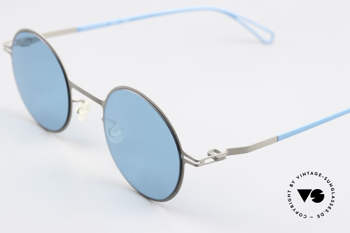 Mykita Brenda Design Bernhard Willhelm, unique Farbcode 813: 'Grey / POW10 Turquoise Solid', Passend für Herren und Damen