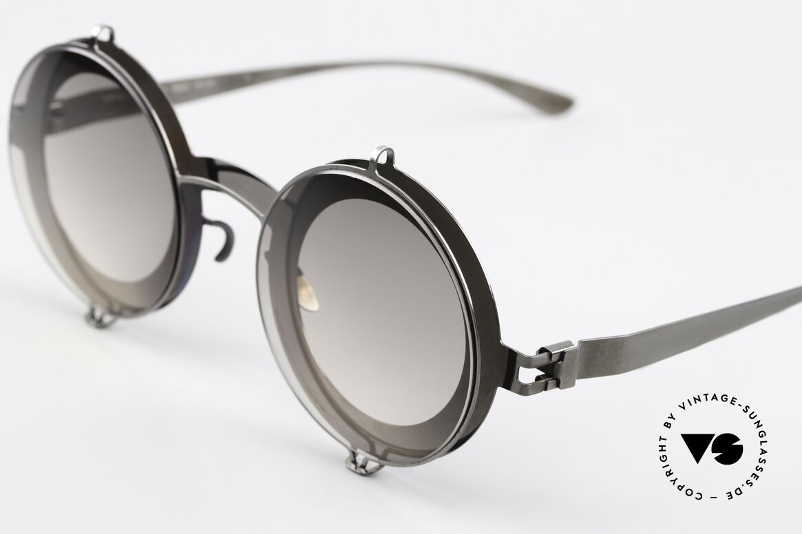 Mykita Fedor Spektakuläre Sonnenbrille, Farbcode 232 = Shiny Graphite / Grey Gradient Lens, Passend für Herren und Damen