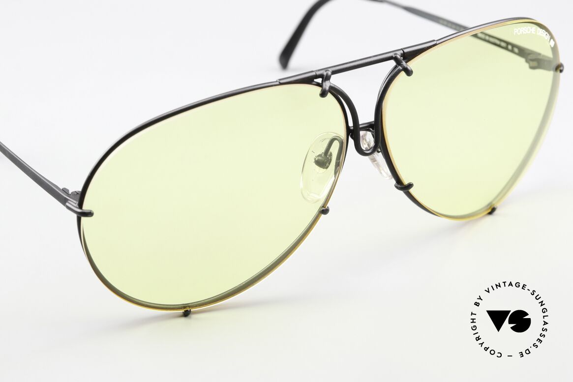 Porsche 5621 80er Pilotenbrille Kalichrome, 2nd hand, exzellenter Zustand (mit original PD Etui), Passend für Herren