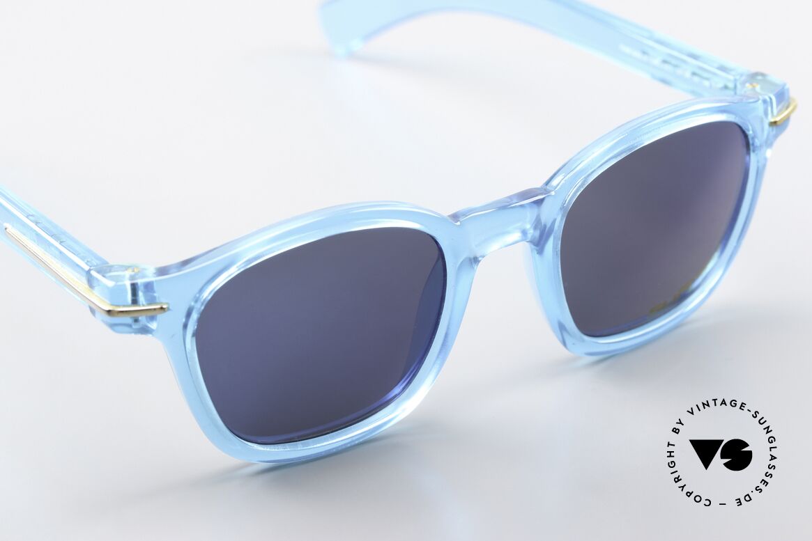 Carrera 5272 Tart Optical Arnel James Dean, kombiniert mit einer einmaligen 'kristall-türkis' Farbe, Passend für Herren und Damen