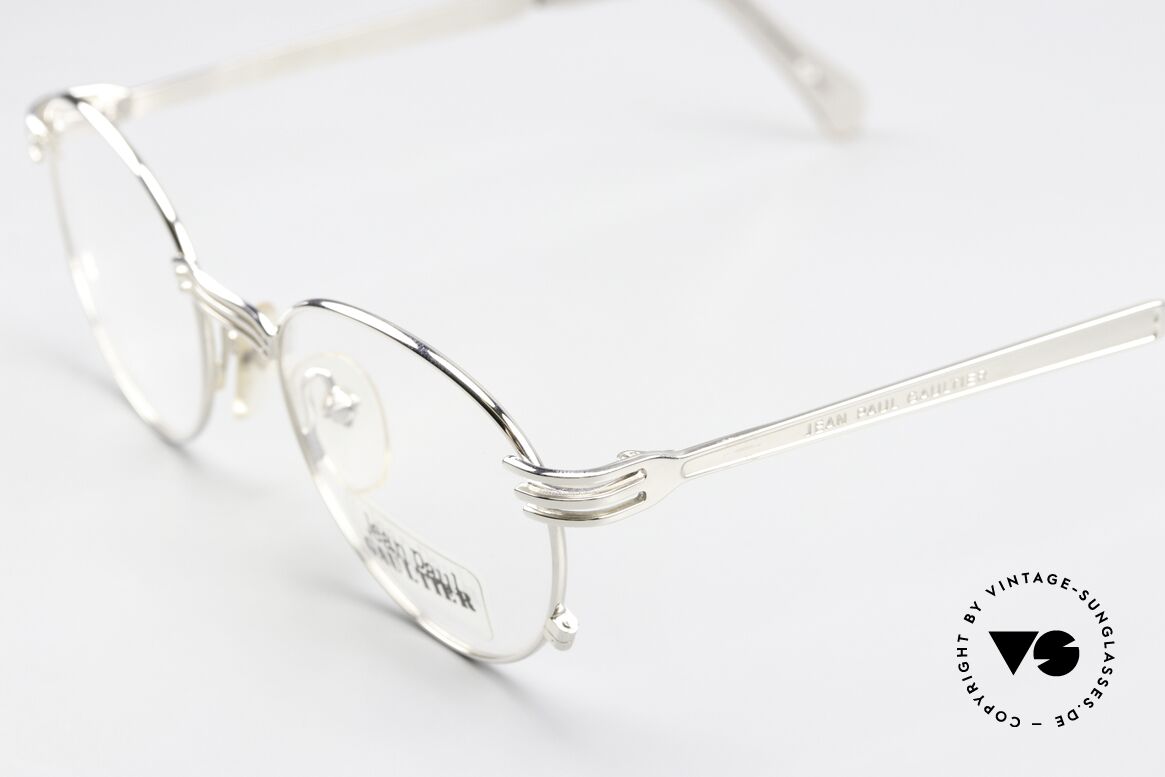 Jean Paul Gaultier 55-3174 Die Gabelbrille Von Gaultier, silberne Fassung in SMALL Größe 48-19, made in Japan, Passend für Herren und Damen
