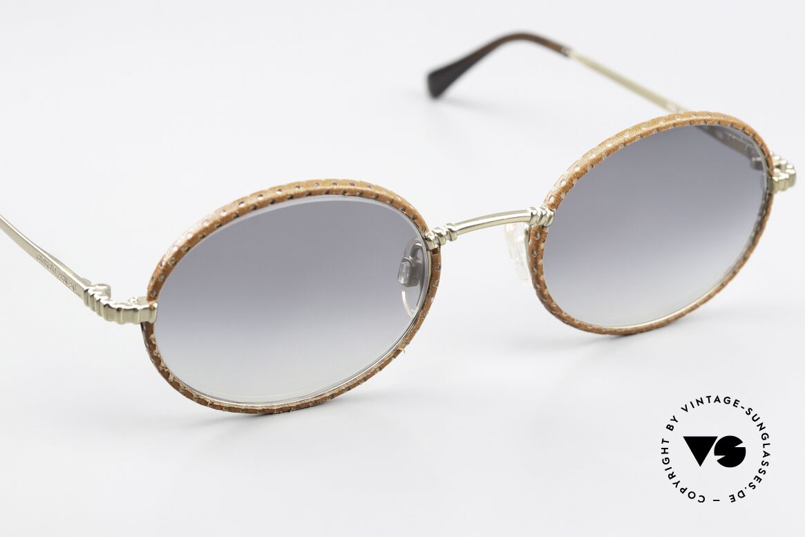 Giorgio Armani 223 90er Brille Mit Lederüberzug, ungetragen (wie all unsere 90er Jahre DesignKlassiker), Passend für Herren und Damen