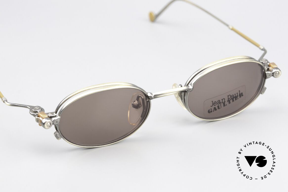 Jean Paul Gaultier 55-8106 Ovale Vintage Brille Clip-On, ungetragen (wie alle unsere Jean Paul Gaultier Brillen), Passend für Herren und Damen