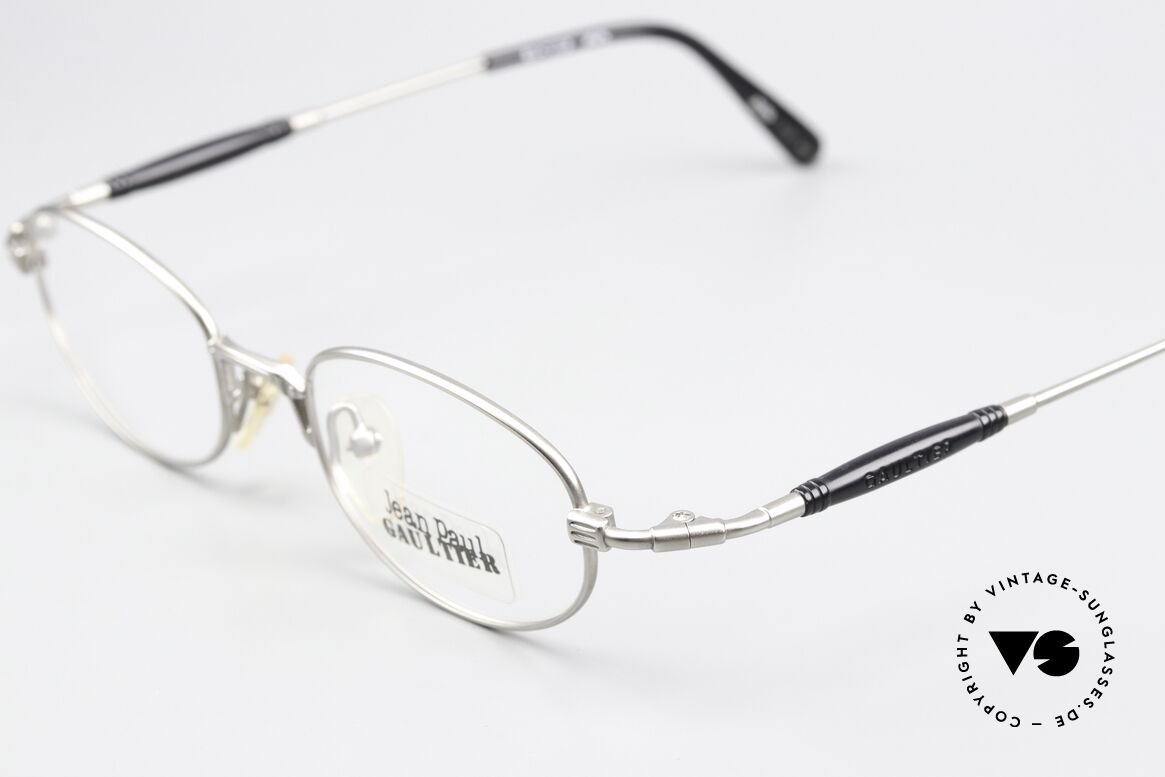 Jean Paul Gaultier 55-7202 Titanium Vintage Brille 90er, unbenutzt (wie alle unsere vintage GAULTIER Brillen), Passend für Herren und Damen